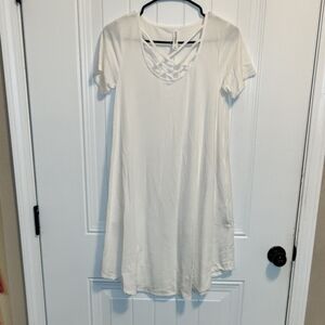 Elegant White Short Sleeve Dress